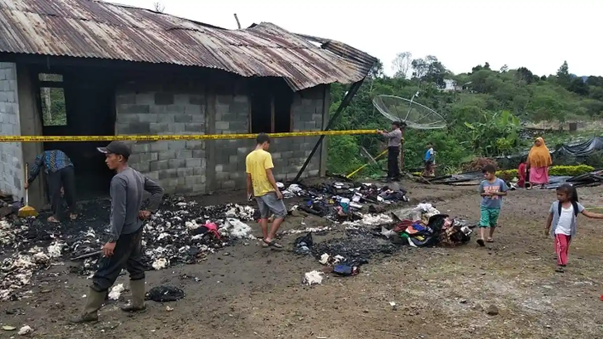 Satu Rumah Warga Terbakar di Permata, Kerugian Diperkirakan 80 Juta