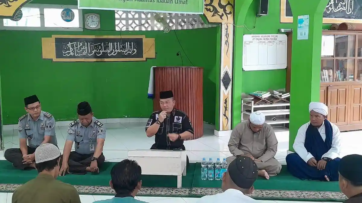 Warga Binaan Rutan Mentok Peringati Isra  Miraj, Penceramah Ingatkan Pentingnya Salat