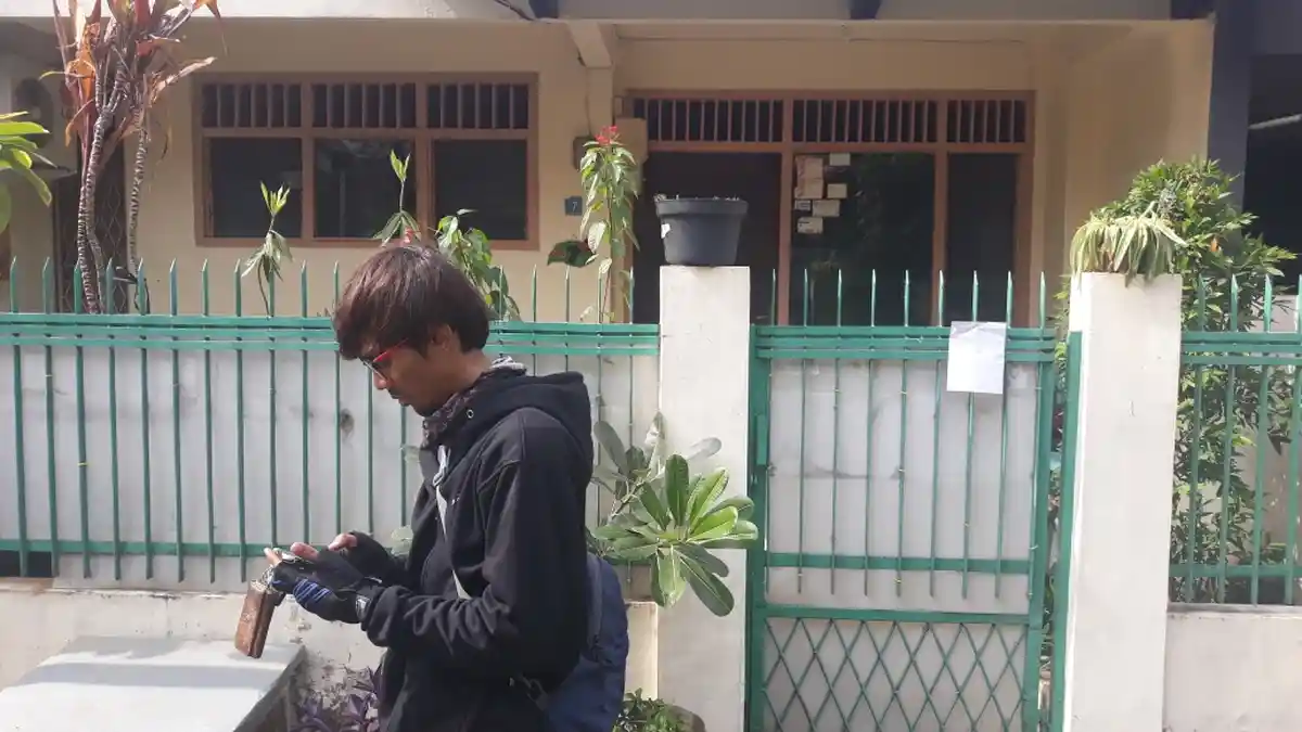 Terduga Perakit Bom Molotov Baru Menikah dan Punya Anak, Ketua RT Kaget