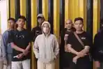 Sosok-Riyanti-Ardila-ASN-di-Pemkab-Ogan-Ilir-Viral-Maki-Kurir-Paket-Ucap-Miskin-Kini-Minta-Maaf.jpg