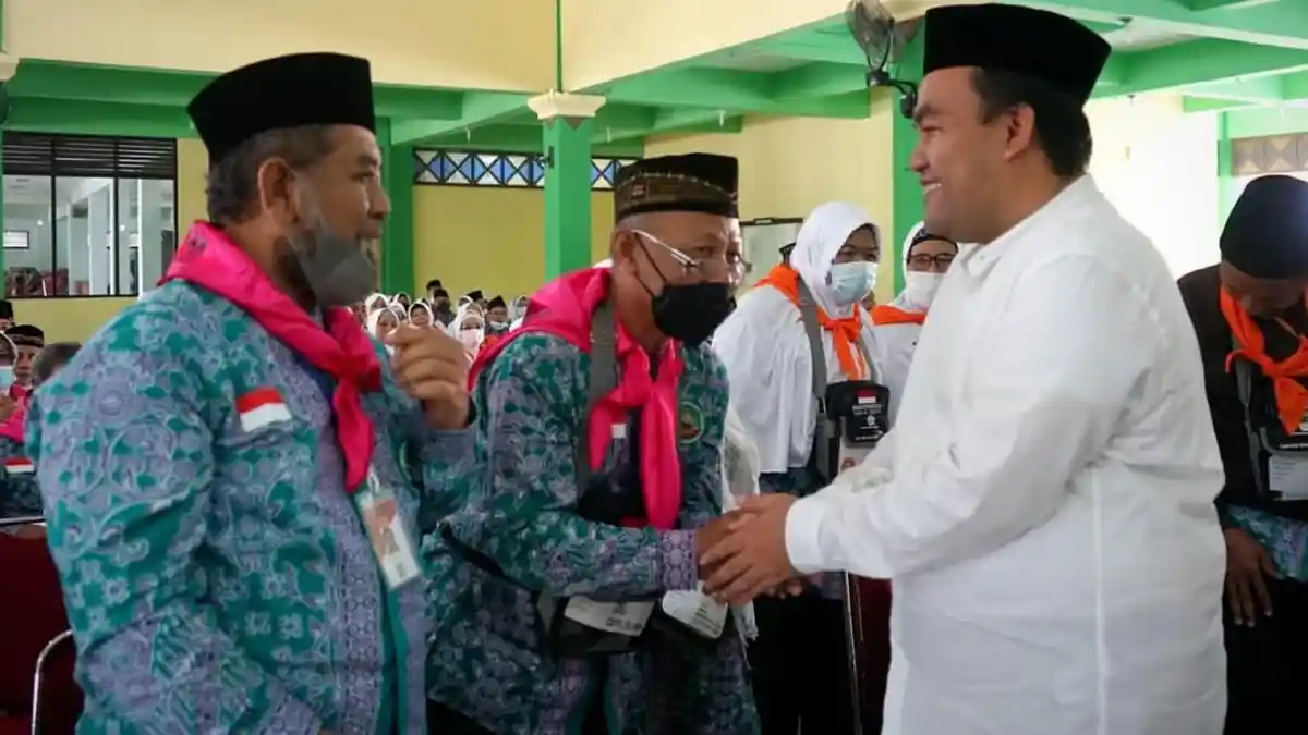 Bupati Arief Rohman Sambut Kedatangan 288 Jemaah Calon Haji asal Blora di Donohudan