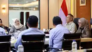MoU-Menteri-Koperasi-Ferry-Juliantono-dan-Bupati-Banyuwangi-Ipuk.jpg