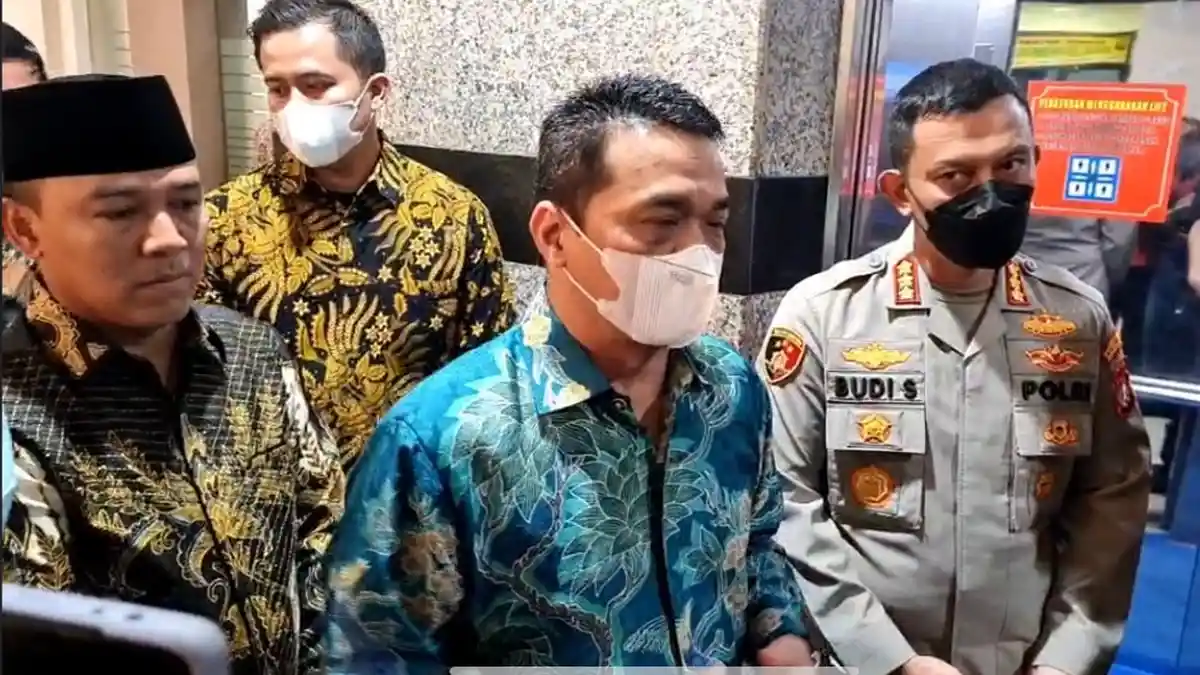 Klarifikasi Kasus Pembuang Bayi, Ariza Temui Kapolres Jaktim