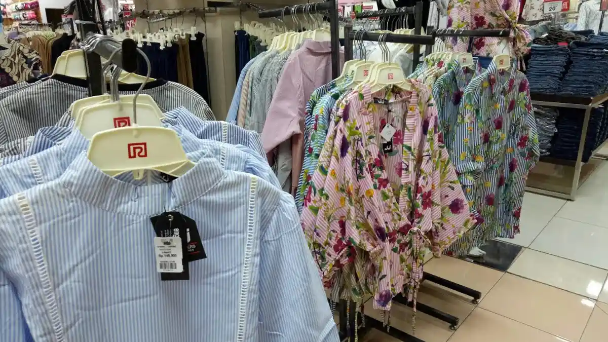 Ini Produk Blus Wanita Terbaru yang Ditawarkan di Ramayana