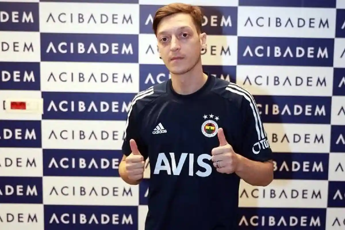 Mesut Ozil Diisukan Merapat ke RANS Cilegon FC, Kunjungan Raffi Ahmad ke Turki Jadi Pertanda