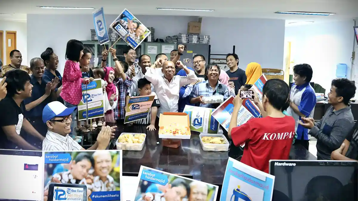 Haidar Majid Rayakan Ulang Ke-12 Tahun Tribun Bersama Moment-nya Ke-10 Ribu di Path