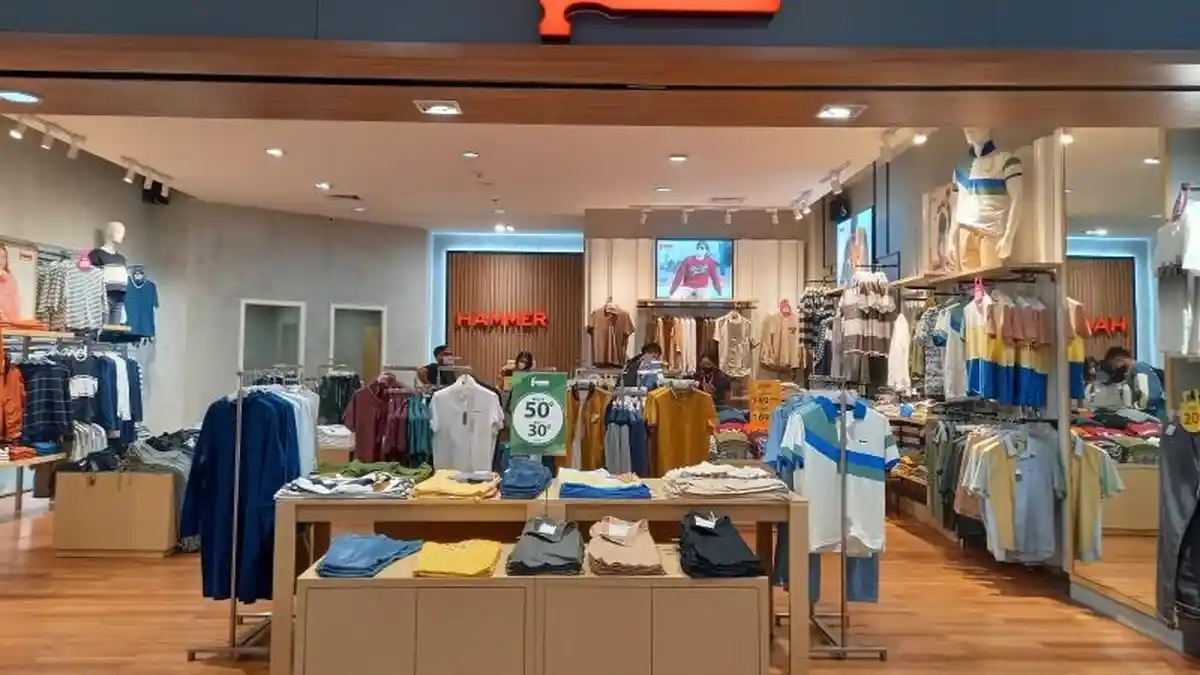 Promo Beli Dua Diskon 50 Persen Produk Regular di Hammer Mal Boemi Kedaton