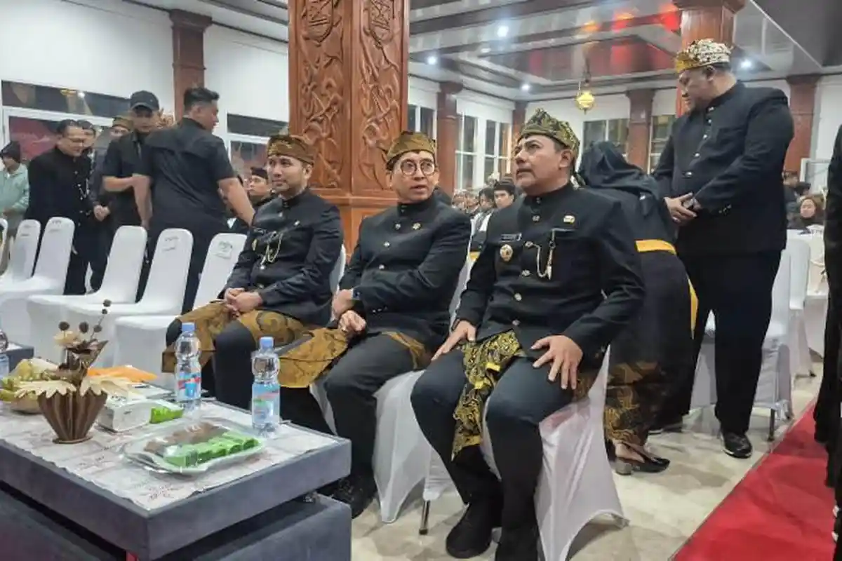 Resepsi Yadnya Kasada 2025 Dihadiri Menteri Fadli Zon, Ini Curhatan Bupati Probolinggo