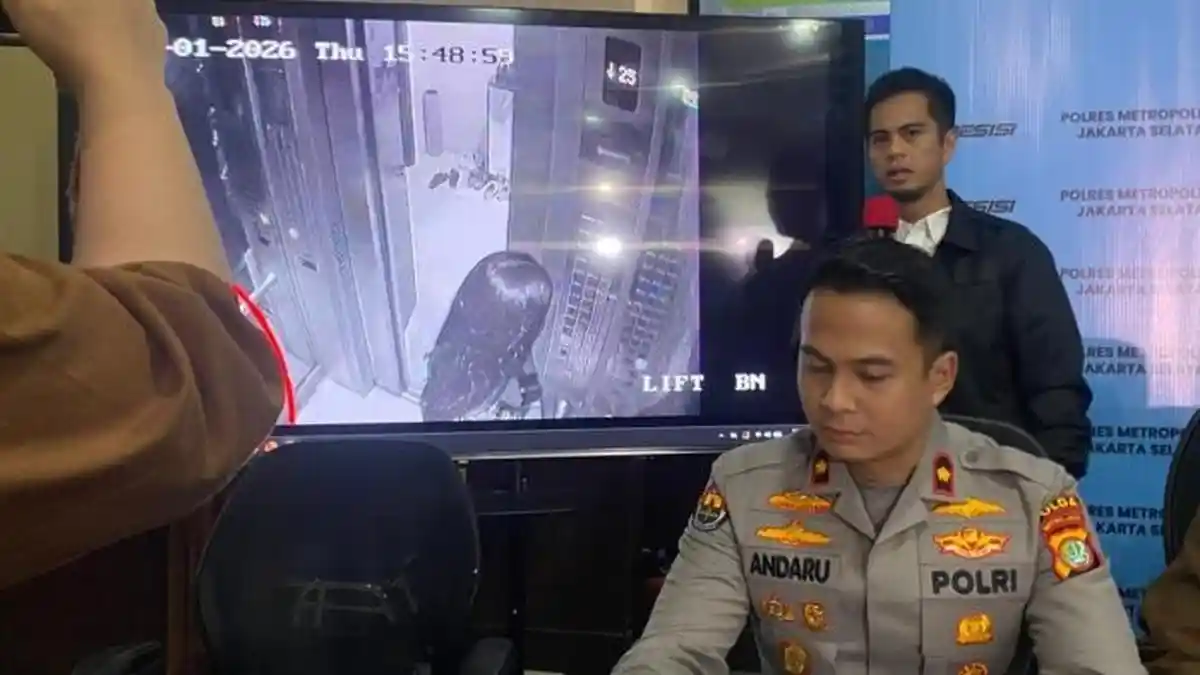 Detik-detik Reza Arap Datangi TKP Kematian Lula Lahfah, Polisi Beberkan Timeline CCTV