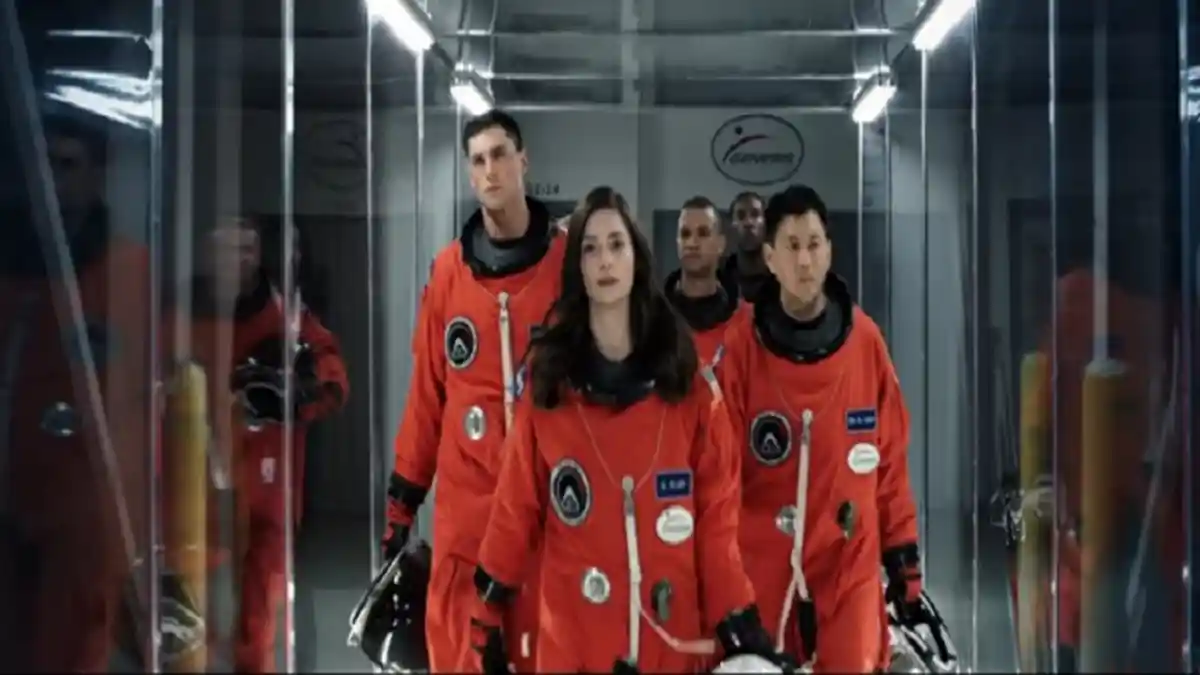 Sinopsis The Space Between Us Bioskop Trans TV Pukul 21.30 WIB Anak Luar Angkasa Mencari Ayahnya