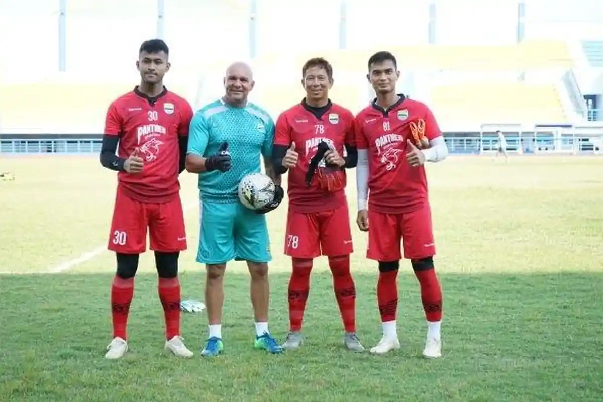 Ini Penyebab Pelatih Kiper Luizinho Passos Terima Pinangan Persib Bandung? Ini Jalan Ceritanya Info