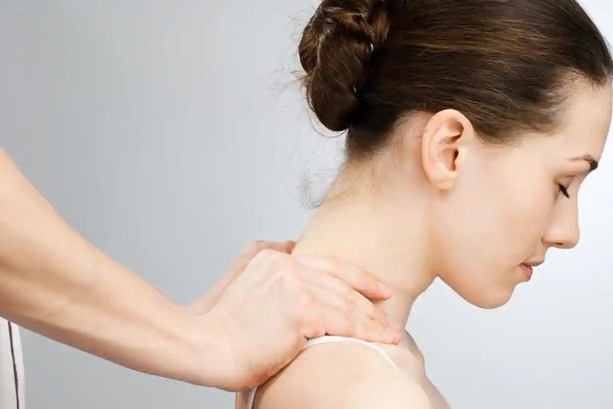 Jangan Pijat Area Leher Karena Bisa Mematikan, Aliran Darah Tersumbat dan Berakibat Kematian