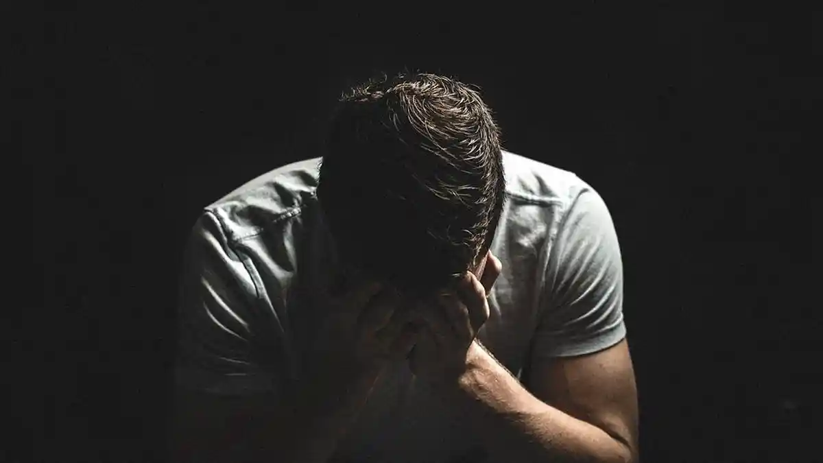 Kumpulan Doa: 6 Doa yang Bisa Dibaca Ketika Merasa Sedih dan Gundah Hati