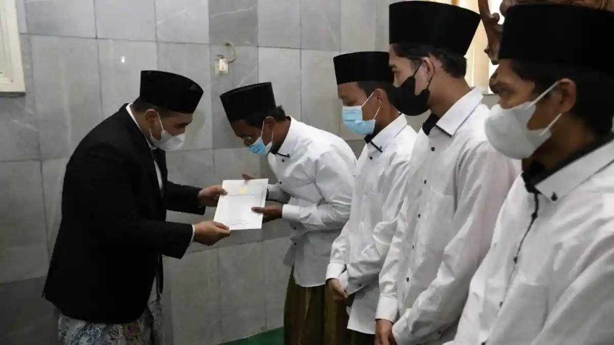 36 Santri Penghafal Quran di Semarang Terima Hadiah Dari Pemprov Jateng