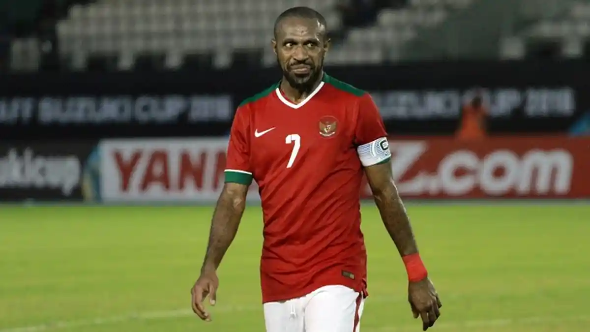 Pintu Timnas Terbuka untuk Riko Simanjuntak, Greg Nwokolo, Hingga Boaz Solossa