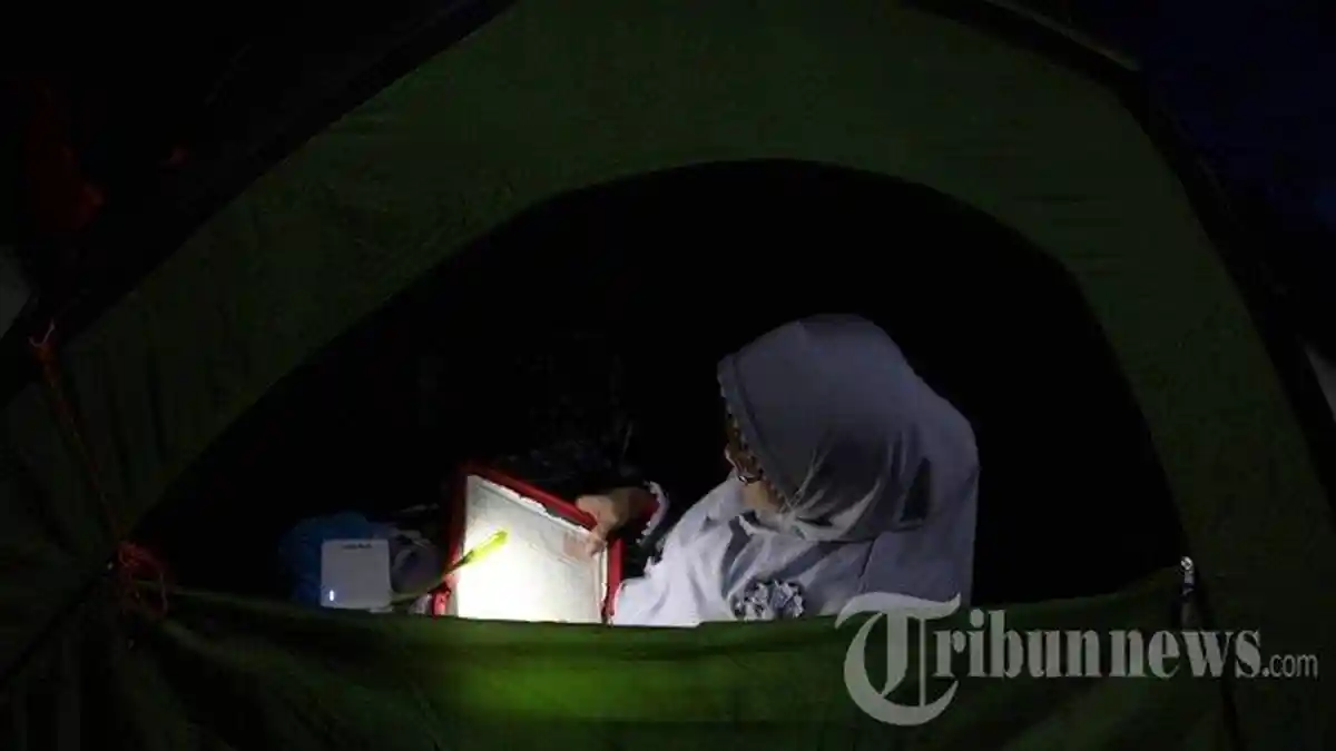 Bacaan Surat An Nazi'at Bahasa Arab, Latin dan Artinya