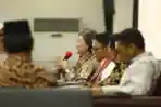 Talk Show Memilih Damai
