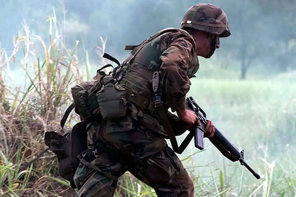 Presiden yang Paksakan Dirinya Menjadi Tiga Periode Ini Diculik Tentara Pemberontak