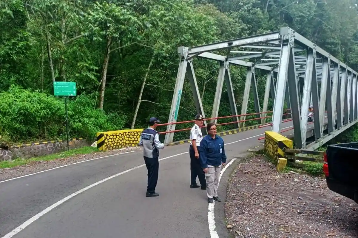 Dishub Jatim Perbanyak Rambu Peringatan di Jalur Pacet-Cangar, Khususnya Mendinginkan Rem