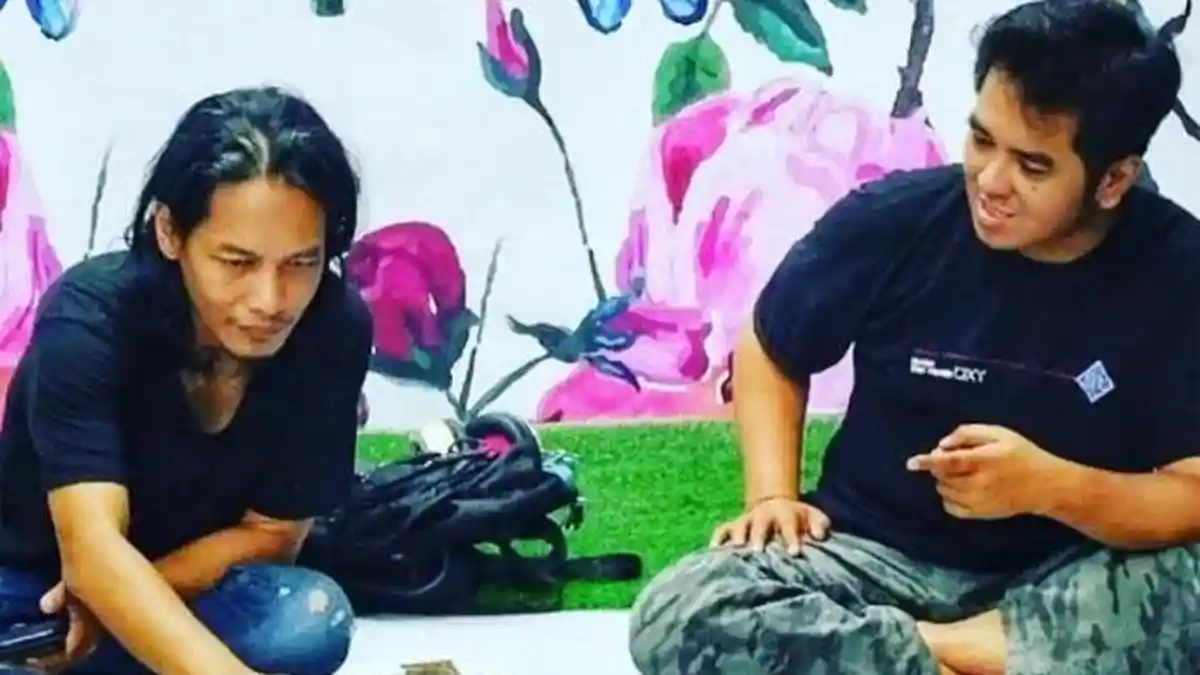Ramai Kasus Mas Bechi, Indra Qadarsih Matikan Kolom Komentar di Postingan Bareng Anak Kiai Jombang