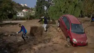 Banjir-di-Spanyol.jpg