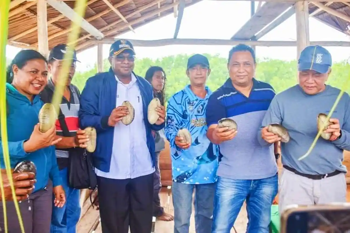 Buka Sasi Teripang di Kampung Waifoi, Wabup Raja Ampat Ajak Masyarakat Terus Bersyukur