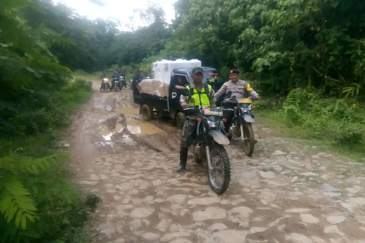 KPU Purwakarta Instruksikan PPK dan PPS Aktif Cek Logistik dan Ajak Masyarakat Datang ke TPS
