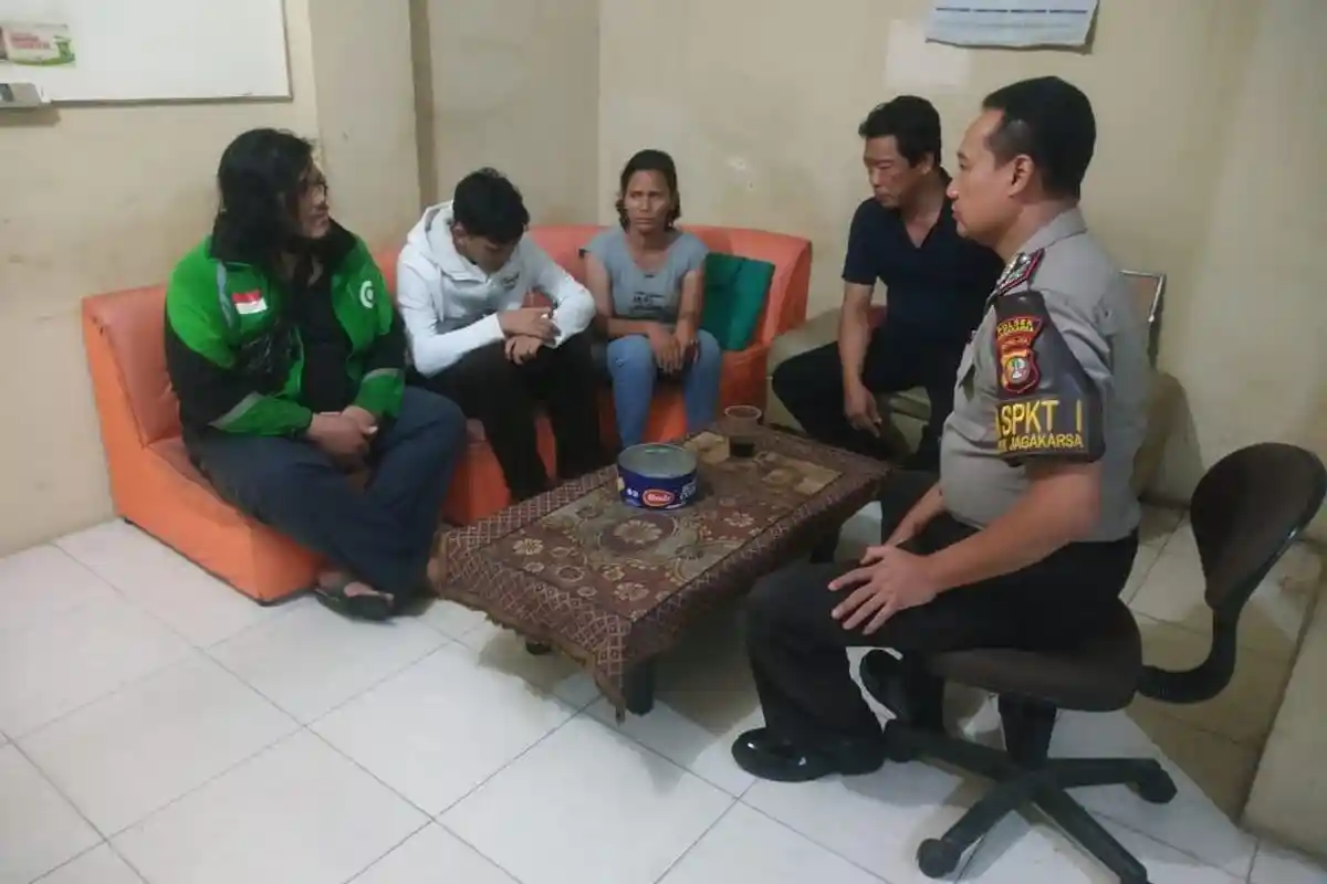 Polisi Amankan Empat Remaja yang Bawa Celurit di Jagakarsa, Diduga Hendak Tawuran