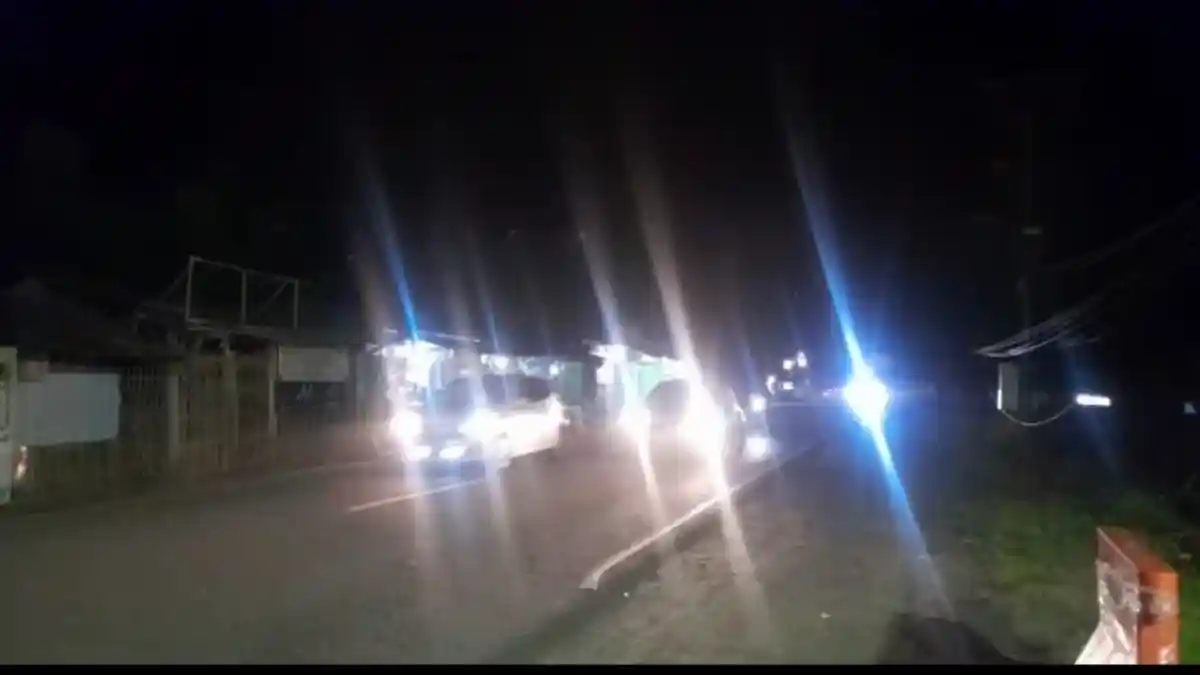 Malam Tahun Baru di Kawasan Anyer Terpantau Sepi dan Lalu Lintas Lancar
