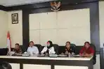 Debby-Vita-Dewi-Rapat-terpadu-nee.jpg