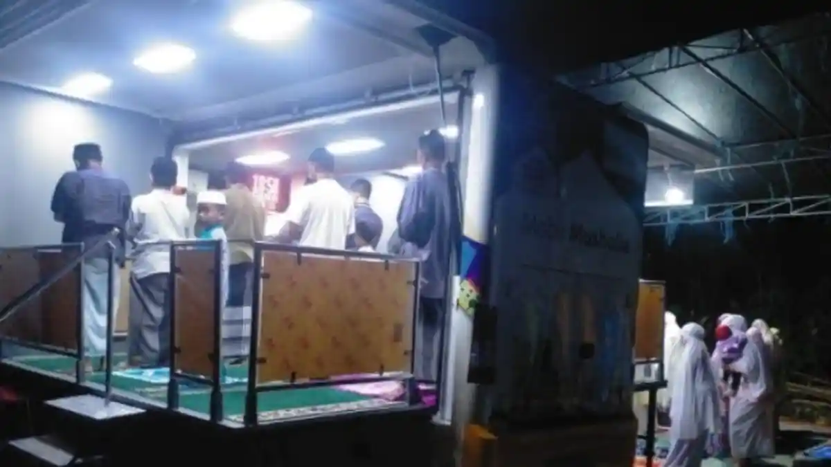 NU Jatim Hadirkan Mobil Mushala Darurat untuk Korban Gempa di Malang
