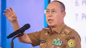 Gubernur-Sulawesi-Tenggara-Andi-Sumangerukka-dukung-program-strategis-nasional.jpg