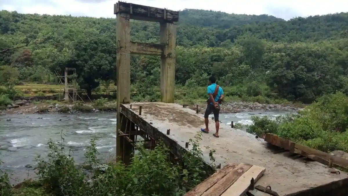Proyek Jembatan Dusun Damma Maros Terbengkalai, ACC Pertanyakan Kinerja TP4D