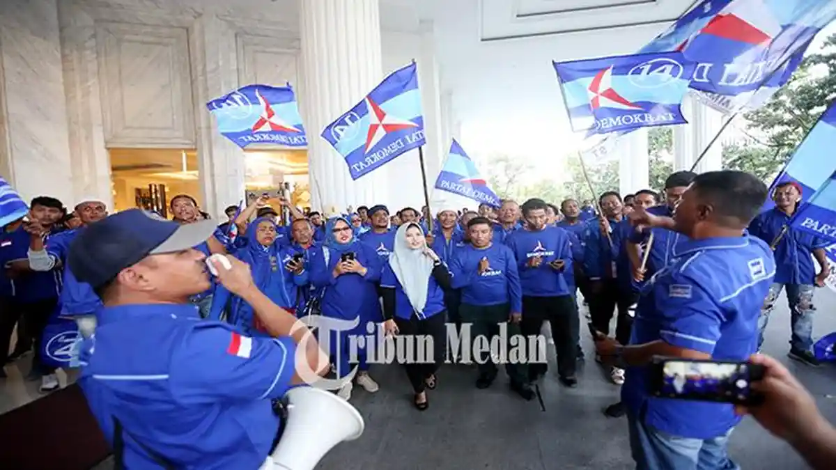 Berita Foto: AHY dan SBY Tiba di Medan, Setelah Peringati 19 Tahun Tsunami Aceh - 26122023_ANTUSIAS_ABDAN-SYAKURO-1.jpg
