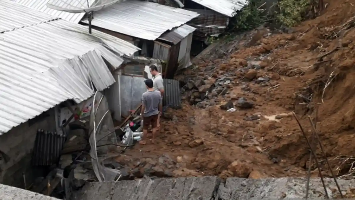 5 Rumah Warga Tertimpa Longsoran Talud Setinggi 6 Meter di Wonosobo, Begini Kondisinya