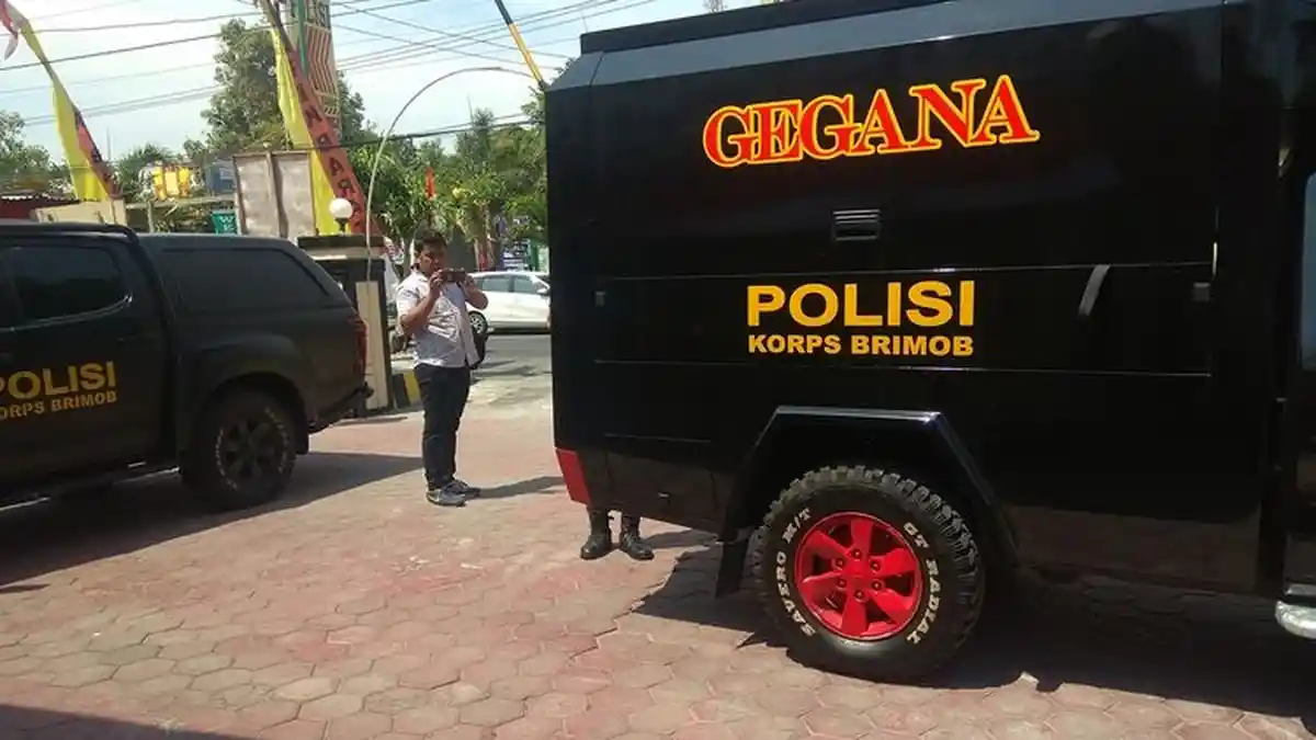 Pagi Ini, Tim Gegana Olah TKP Perampokan Toko Emas Morodadi Dewi Sri di Magetan
