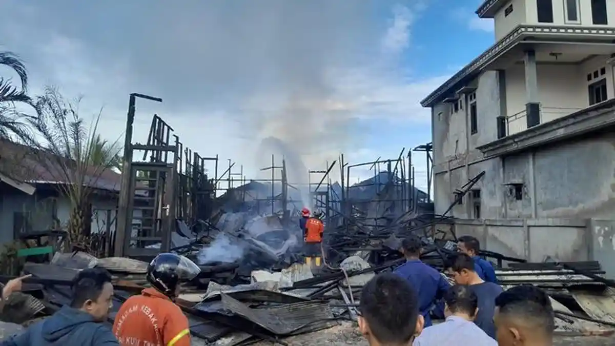 Percepat Penanganan Kebakaran, Disdamkartan Pasang Nomor Damkar dan Bikin Aplikasi Sigap Api Kutim