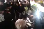 Video - Pemakaman Bu Nyai Lilik Suyati Istri Gus Miek di Makam Auliya Ploso Kediri
