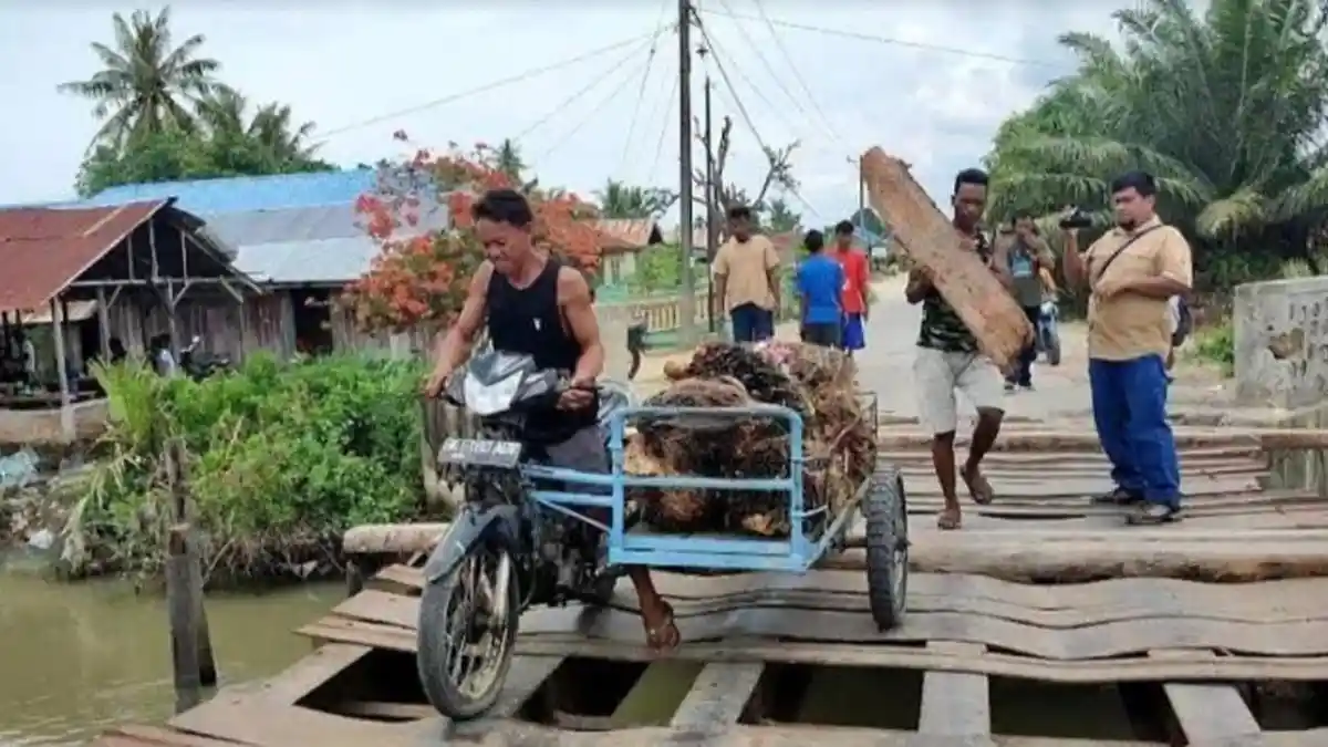 Kerap Makan Korban, Jembatan Penghubung Sergai-Batubara Tak Kunjung Diperbaiki