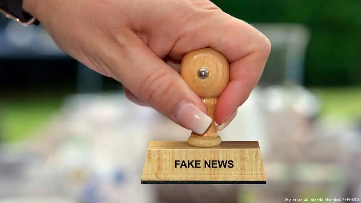 Cuma Beri Stempel, Kominfo Jelaskan Alasan Tak Take Down 96 Hoax Pemilu