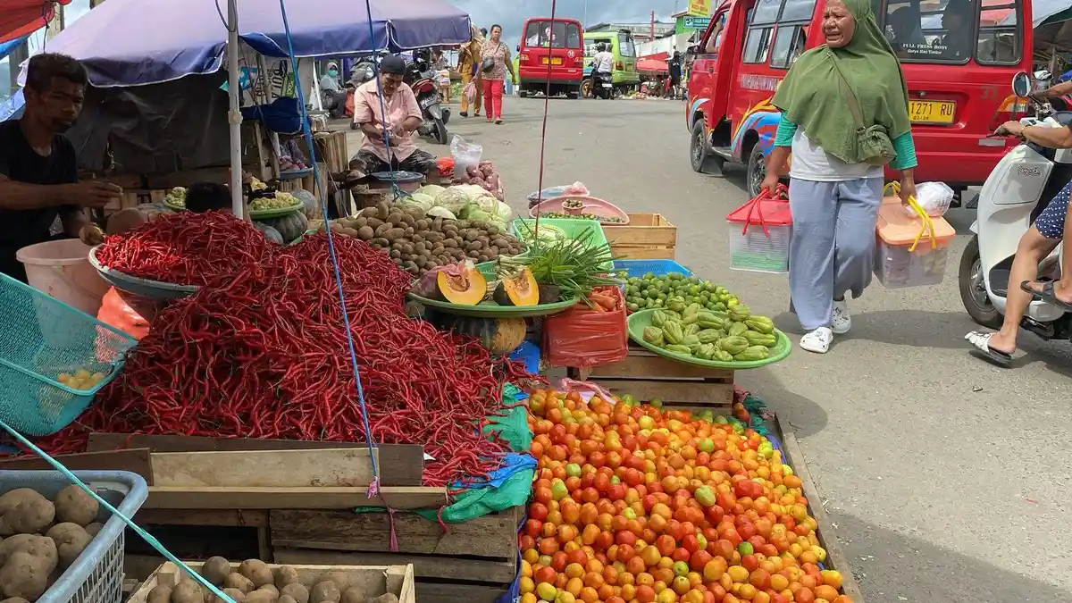 Penertiban Terminal dan Pasar Mardika Ambon Ditunda ke 28 April 2025