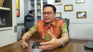 Wakil-Ketua-DPRD-Surabaya-Arif-Fathoni-mendorong-skema-baru-dalam-pengelolaan-sampah.jpg