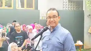 Anies-Baswedan-saat-ditemui-di-rumahnya-kawasan-Lebak-Bulus-Selasa-752024.jpg