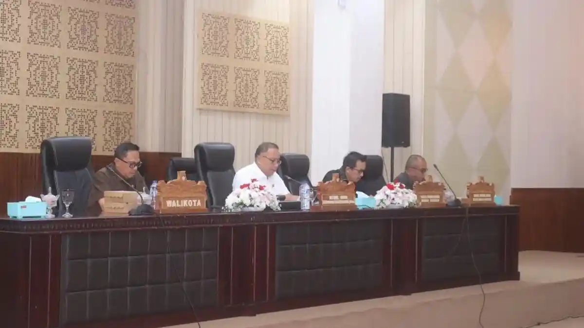 DPRD Tomohon Gelar Paripurna Usul Pemberhentian dan Pengangkatan Calon Pengganti Pimpinan