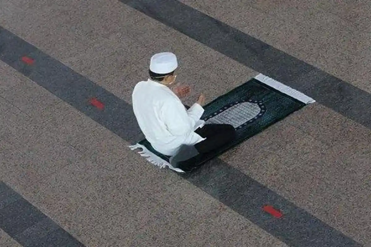 Bacaan Doa Setelah Sholat Maghrib dan 7 Amalan Sunnah Sebelum Shalat, Jangan Lepas Hewan Ternak