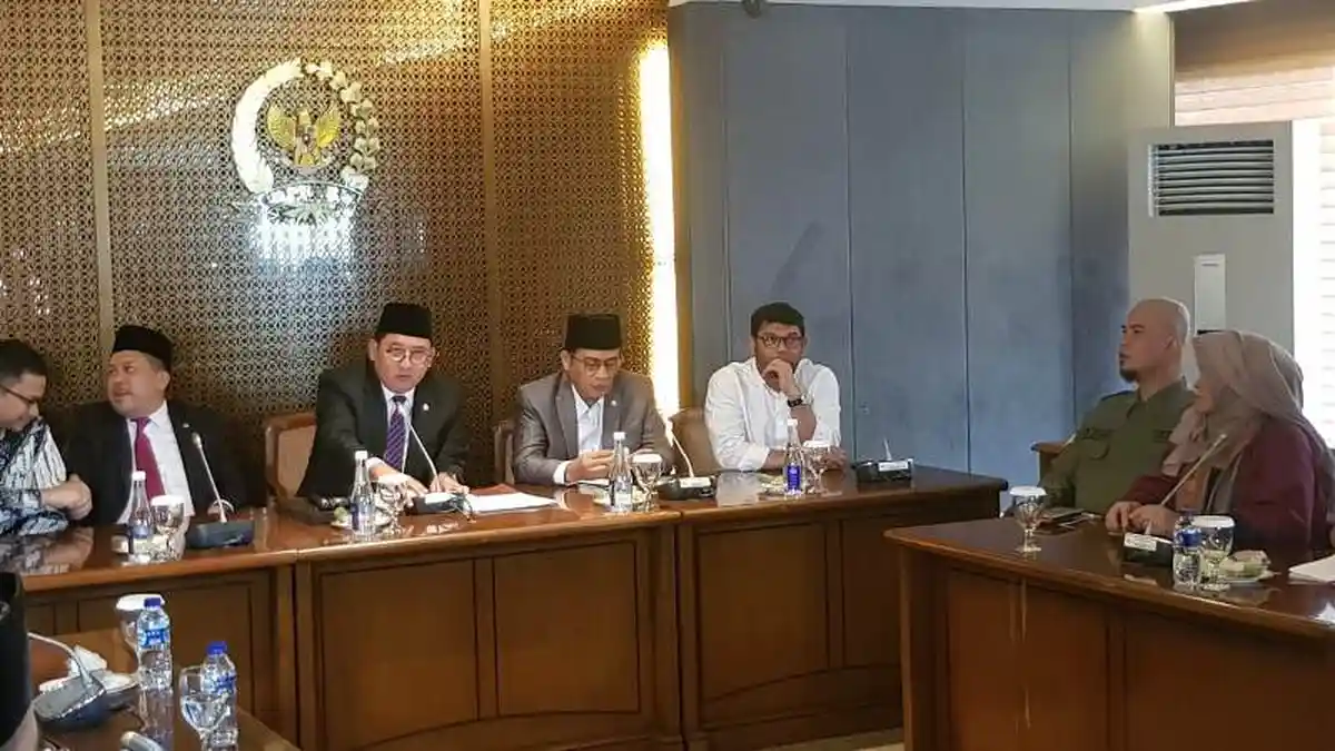 Neno dan Ahmad Dhani Datangi DPR Adukan Pelarangan Hadiri Deklarasi #2019GantiPresiden