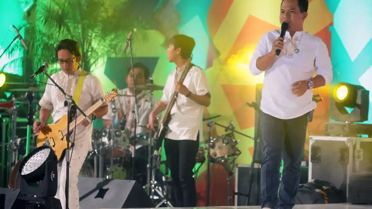 Chord dan Lirik Lagu Yank - Wali: Aku Tak Mau Bicara, Sebelum Kau Cerita Semua