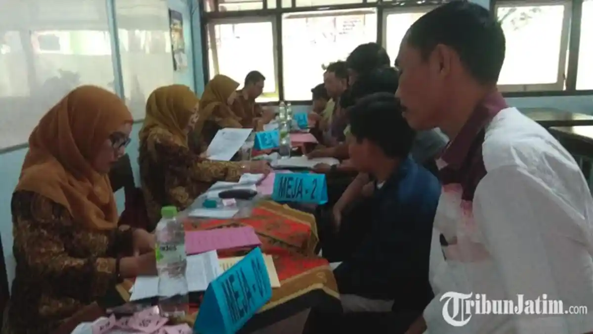 Keluhan Wali Murid Soal Zonasi PPDB di Tulungagung, Sebut Tak Adil Bagi Siswa yang Jauh dari Sekolah