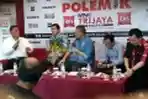 Talkshow Akhir Pekan Terhangat Polemik Trijaya Network