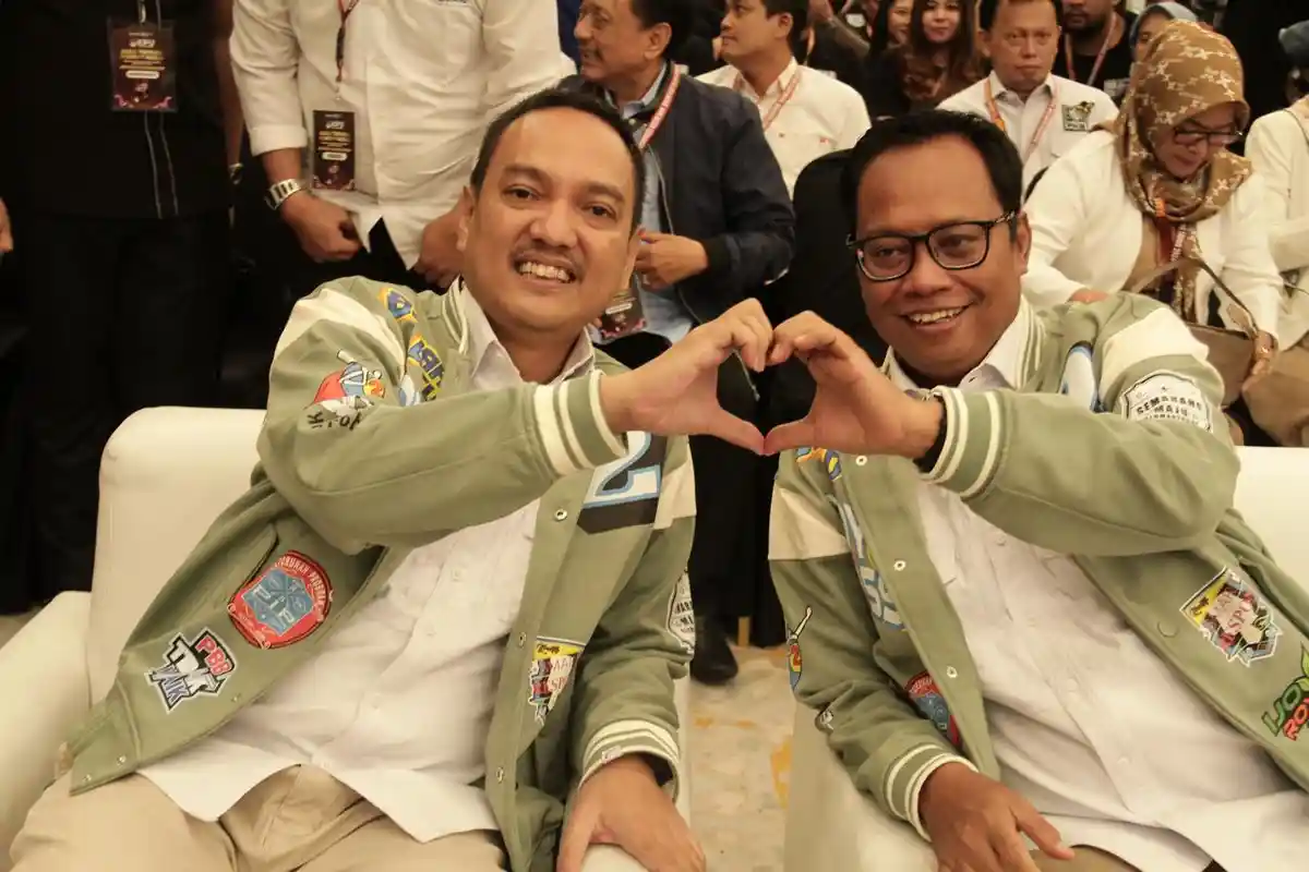 Pasangan Yoyok Sukawi dan Joko Santoso Tampil Kompak dalam Debat Pilkada Semarang 2024